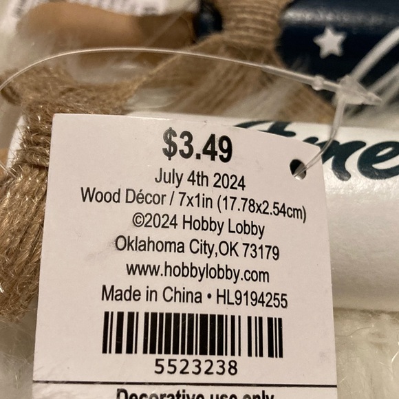 Set of 7 July 4Th Patriotic Decor - Picture 6 of 16